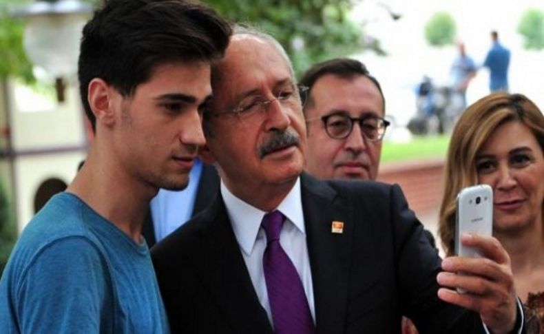 Elleri titreyince selfieyi Kılıçdaroğlu çekti