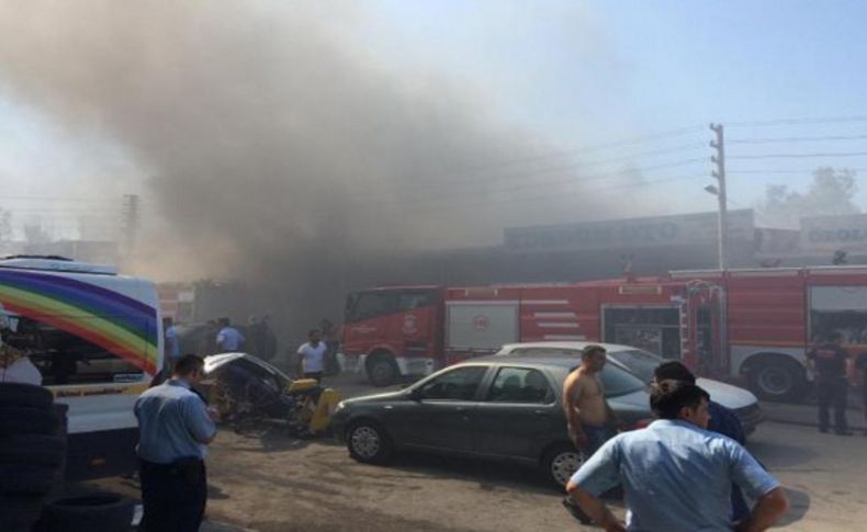 İzmir'de sanayi sitesinde yangın