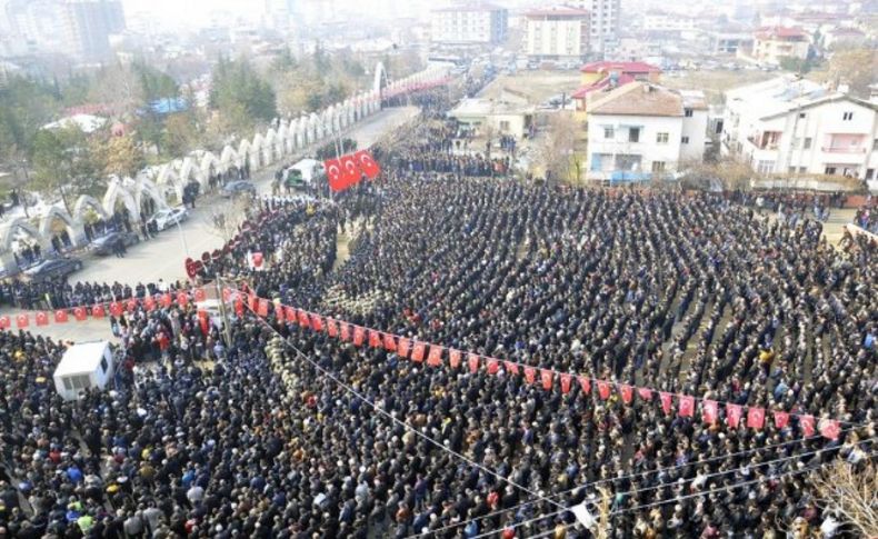 Şehit uzman çavuşu binler uğurladı