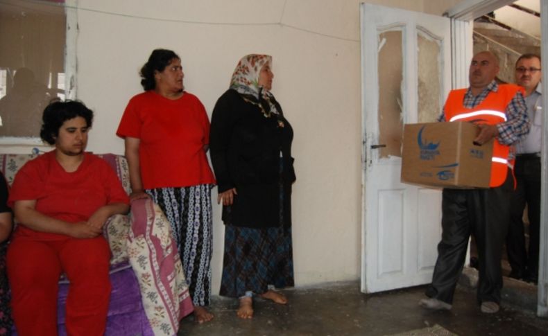 6 zihinsel engelli çocuğuna bakan kanser hastası anneye yardım eli uzandı
