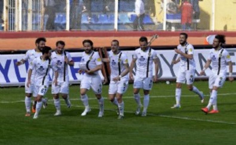 Bucaspor Adana'da altın buldu!