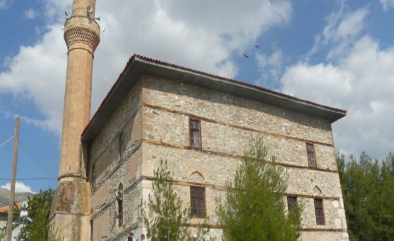 800 yıllık tarihi ahşap cami ilgi bekliyor