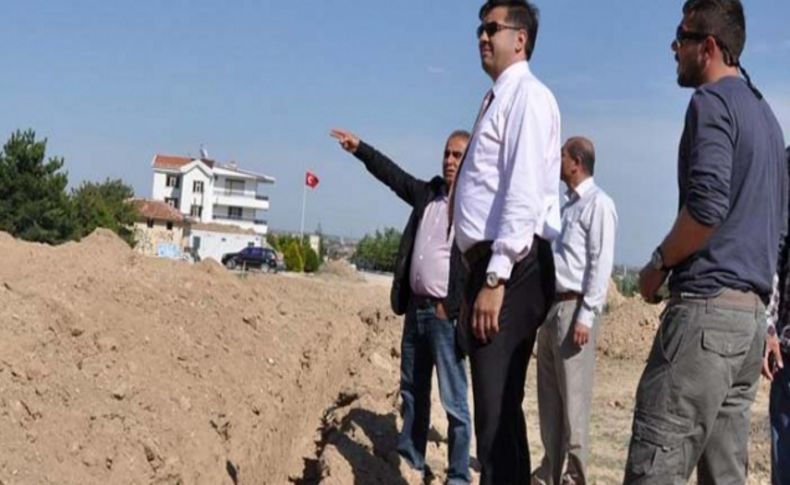 80 Binde Devr-i Alem Parkı inşaatı yolu yarıladı