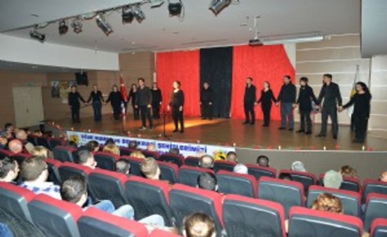 Çiğli’de Uğur Mumcu’ya şiirli anma