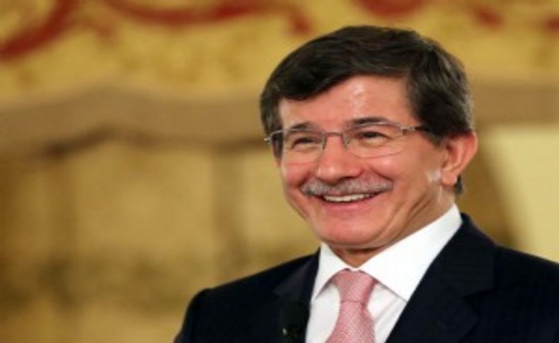 Davutoğlu'ndan İzmir'e övgü