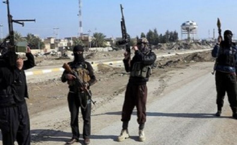IŞİD yol kesip 40 kişiyi kaçırdı