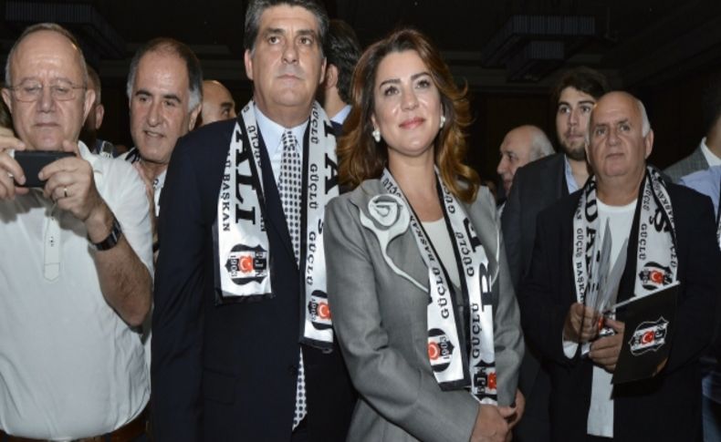 Adalı'nın 'Sen ben yok, Beşiktaş var' sloganı ilgi çekti