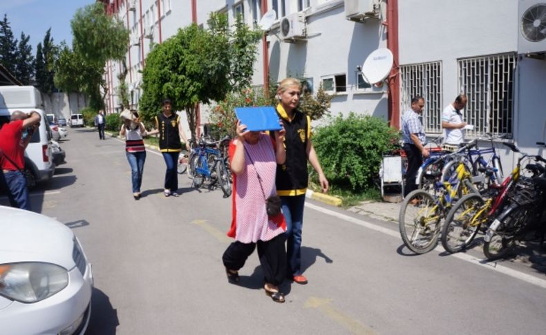 Adana'da 180 polisle yapılan şafak operasyonda 14 kişi yakalandı