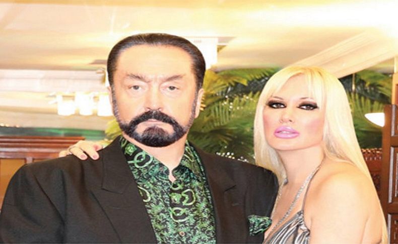 Adnan Oktar'ın gözde kediciği yakalandı!