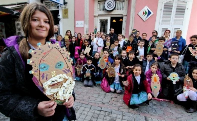 Afrika maskı yaptılar