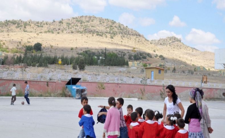 Afyon'da tedirginlik sürüyor, köylüler cephaneliğin yerinin değişmesini istiyor