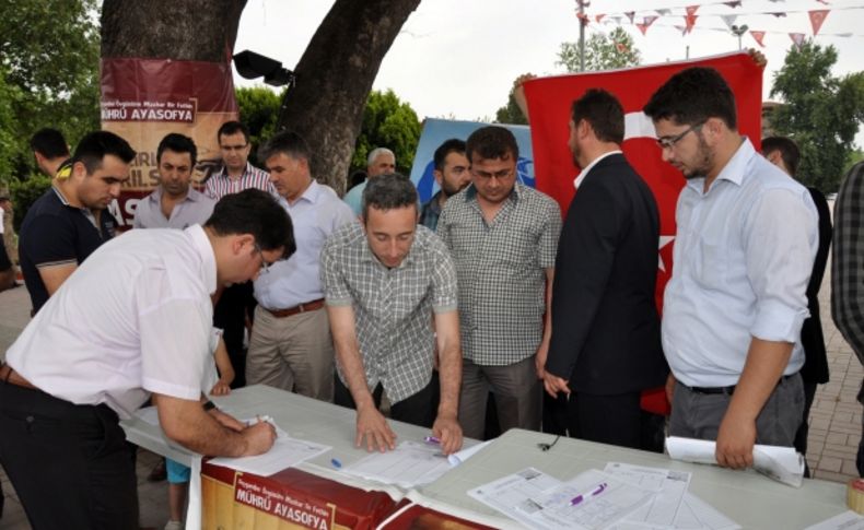AGD'de Ayasofya'nın ibadete açılması için 10 milyon imza toplamayı hedefliyor
