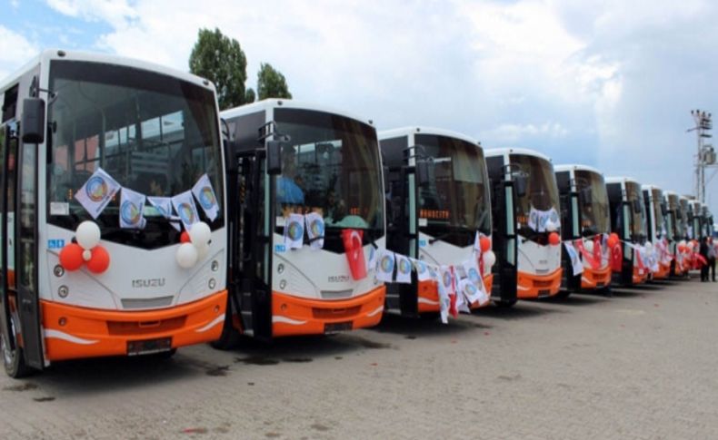 Ağrı Belediyesi, yeni alınan 13 özel halk otobüsünü hizmete soktu