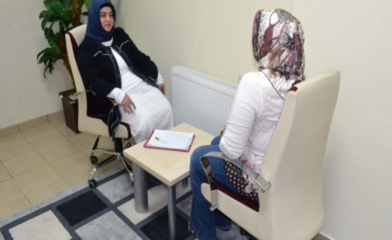 Aile Danışma ve Eğitim Merkezi çıkmaza giren evlilikleri tatlıya bağlıyor