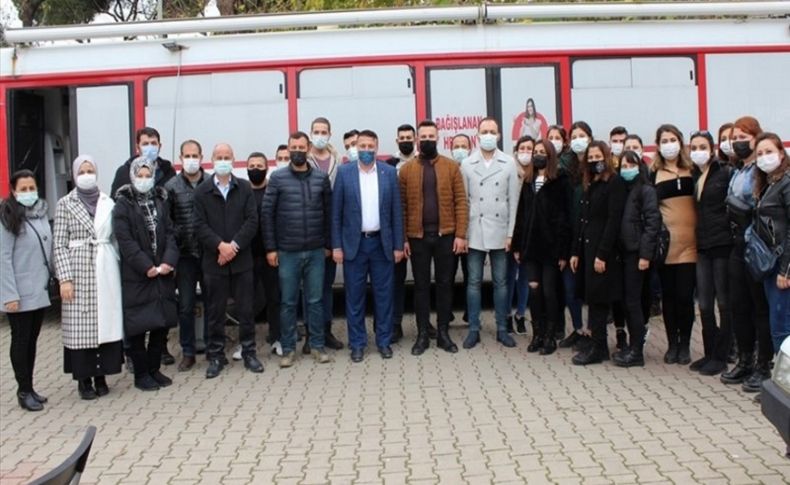 AK Parti Ödemiş'ten kan bağışı kampanyası