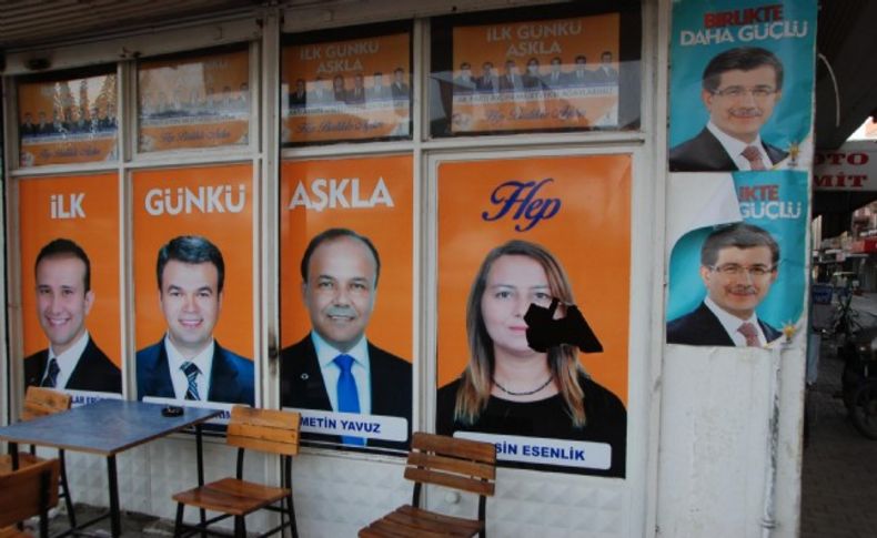 AK Parti'nin seçim bürosuna taşlı saldırı