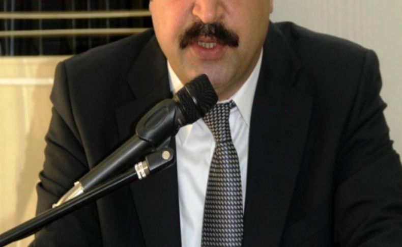 AK Parti 12. kuruluş yıl dönümünü pasta keserek kutladı
