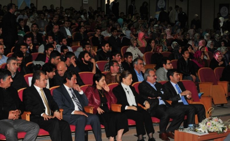 Akil insanlar barış süreciyle ilgili gençlerin görüş ve taleplerini dinledi