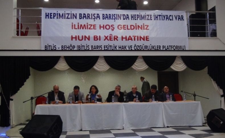 Akiller: Devletten maaş almıyor, aksine fedakarlık yapıyoruz