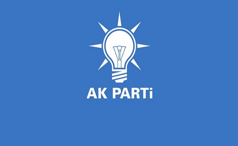 AK Parti'nin önemli isminden flaş karar