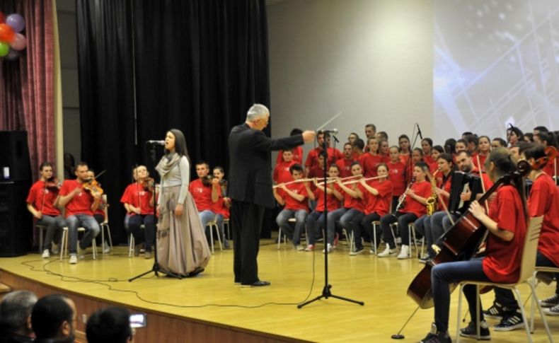 Aksaray heyeti Bosna’ya özel uçakla çıkarma yaptı