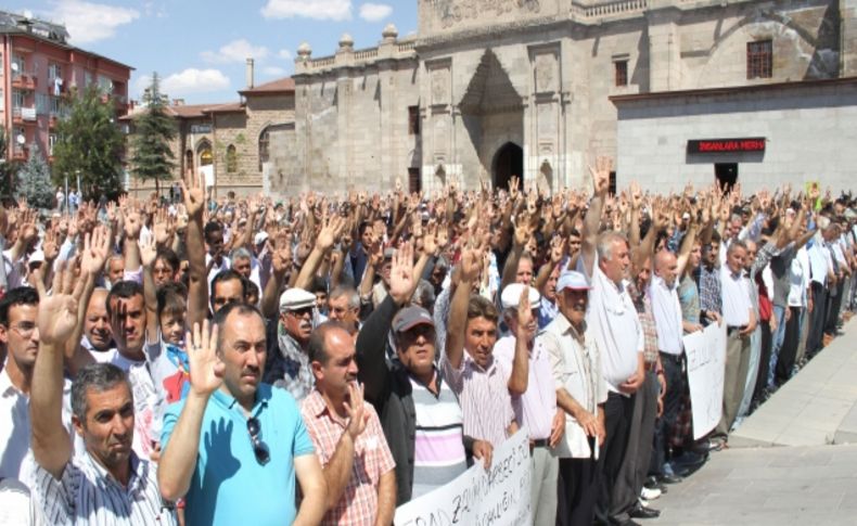 Aksaray’da Mısır ve Suriye'de ölenler için gıyabi cenaze namazı