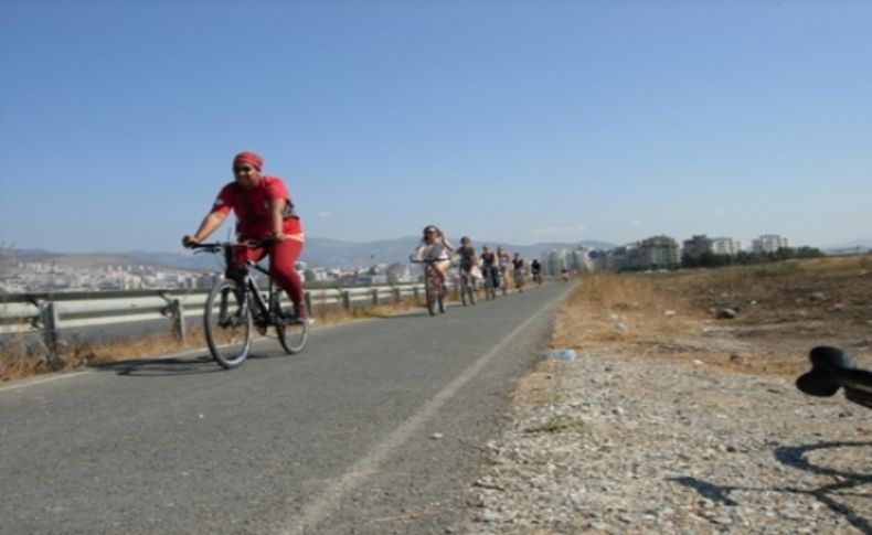 AKUT İzmir Bisiklet Takımın’dan tam destek