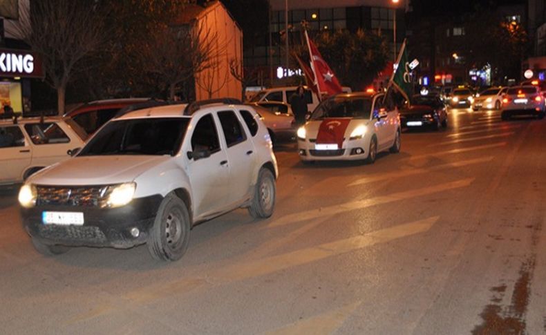 Aliağa'da teröre lanet konvoyu