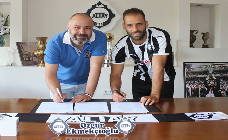 Altay'a Portekizli forvet