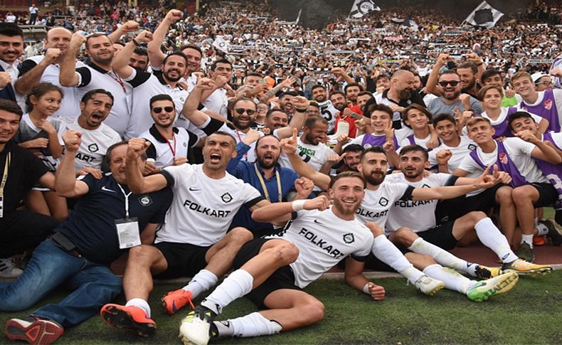 Altay'da 10 futbolcu gitti