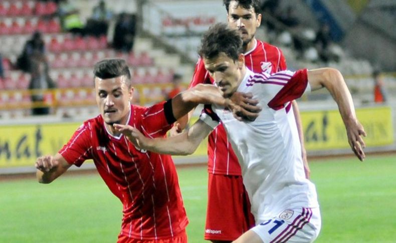 Altınordu'da Emre forma bekliyor