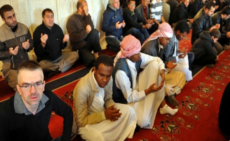 Ankara Kocatepe Camii’nde bayram coşkusu