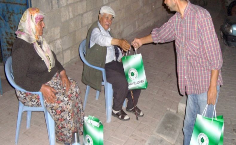 Araban Belediyesi 2 bin 500 aileye iftarlık tavuk dağıttı