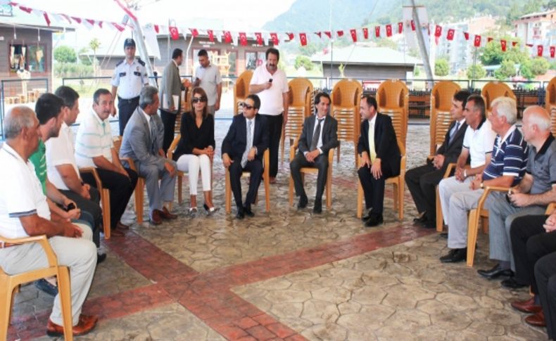 Arhavililer, Artvin Valiliği'ne atanan Kemal Cirit'i törenle karşıladı