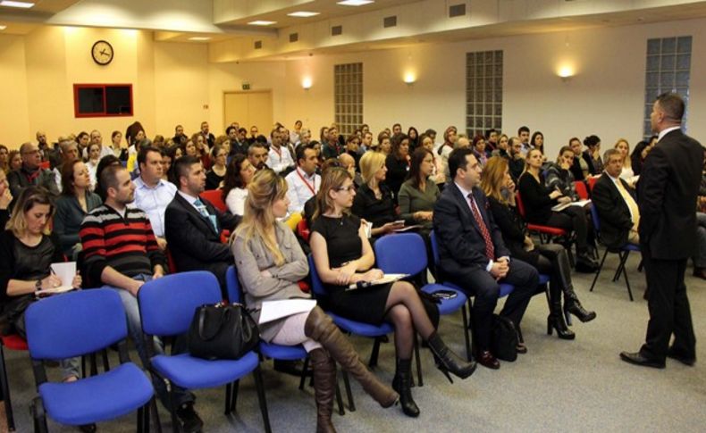 İzmir'de asgari ücret artışının yansımaları masaya yatırıldı