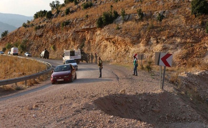 Askeri aracın geçişi sırasında patlama!