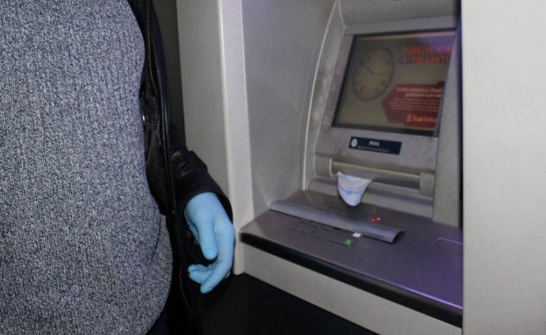 ATM'den aparatlı dolandırıcılık