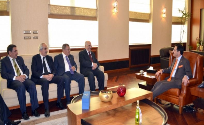 ATO heyeti Hisarcıklıoğlu'nu ziyaret etti