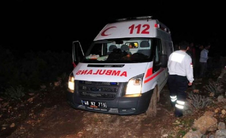 Babadağ'da atlayış yapan pilot ve yolcusu yere çakıldı