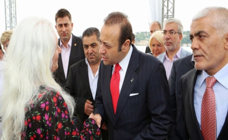 Bakan Bağış, Balıkesir Gazeteciler Cemiyeti'nin projesini örnek gösterdi