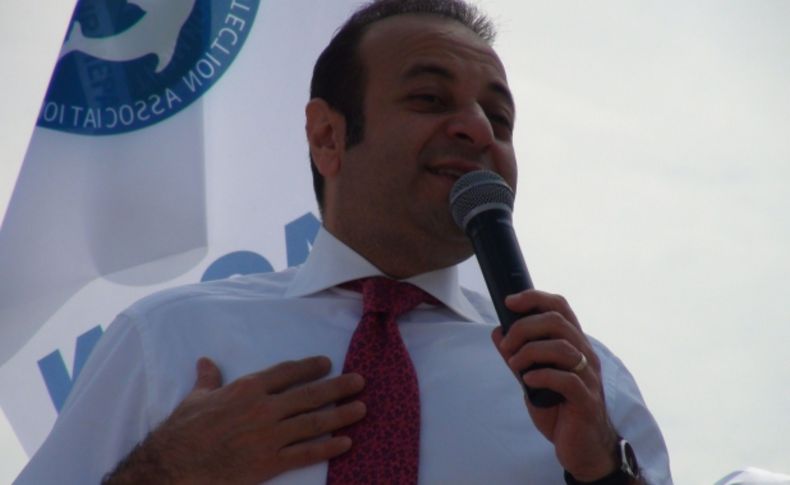 Bakan Bağış: Dünün kokan Haliç'inde bugün yarışlar düzenleniyor