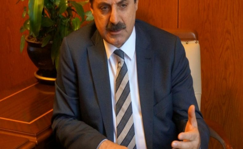 Bakan Çelik: Cami ile cemevinin yan yana olmasını isabetli buluyorum