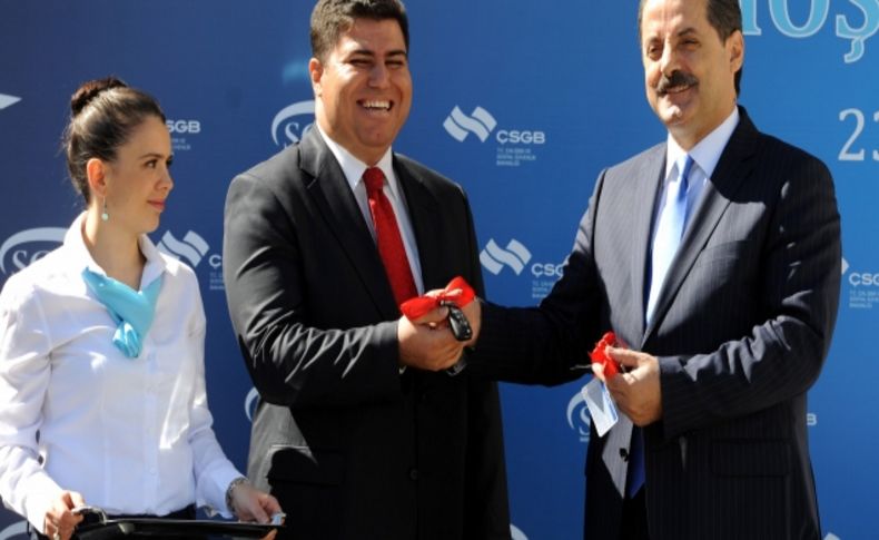Bakan Çelik: Doğum izni ve taşeron düzenlemesi Ekim ayında Meclis'te