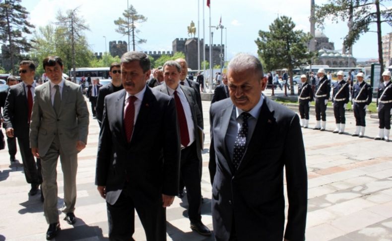Bakan Yıldırım: Kayseri Hızlı Tren Hattı, siyasi malzeme yapılmasın