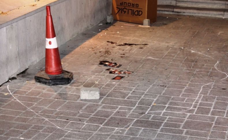 Bakırköy'de silahlı kavga: 1'i ağır 3 yaralı