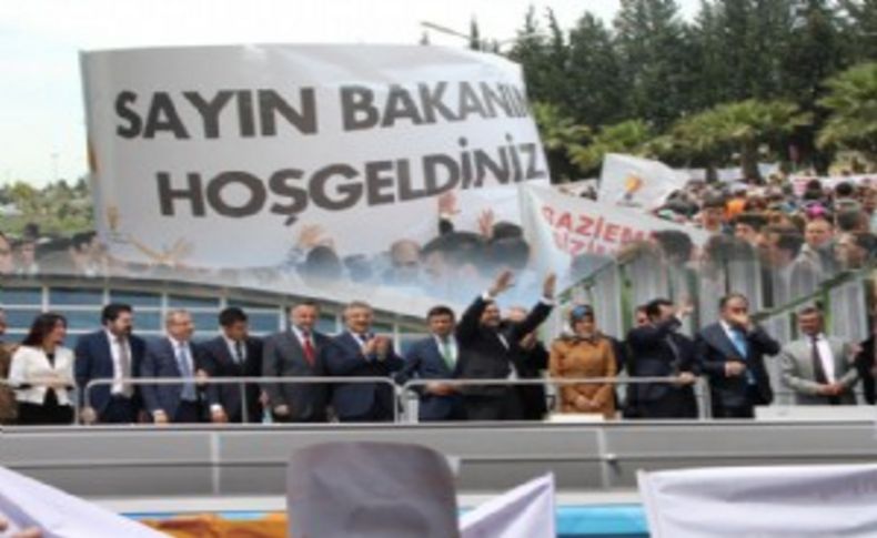 Bakan Eroğlu İzmir'e geldi: 