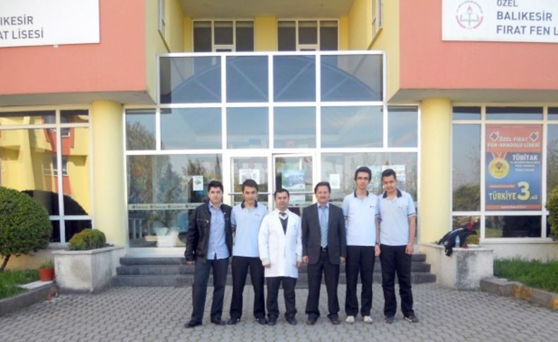 Balıkesir Fırat Lisesi öğrencileri Türkiye'yi iki projeyle temsil edecek