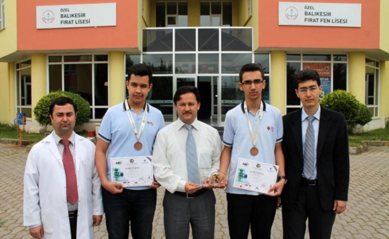 Balıkesir Özel Fıratlı öğrencilerin projeleri dünya ikincisi ve üçüncüsü oldu