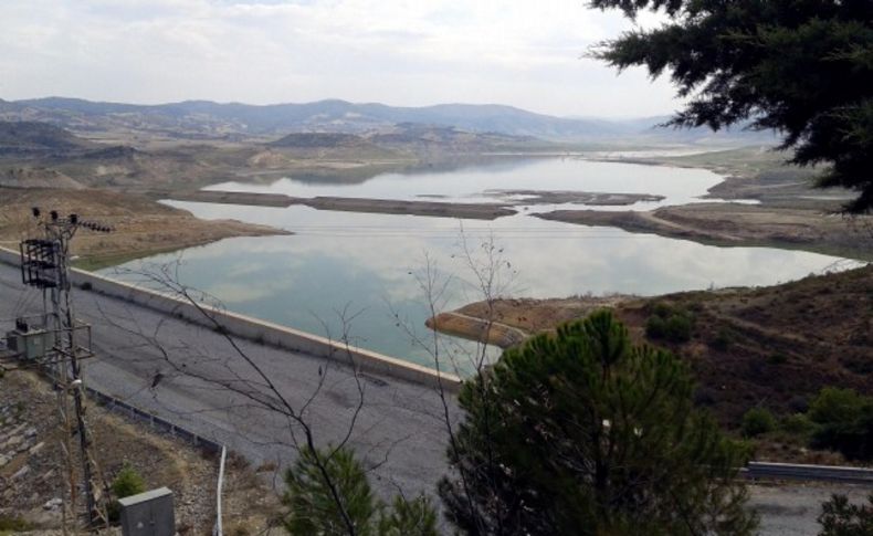 Gördes Barajı'nın çatlağına 21 milyonluk yama!