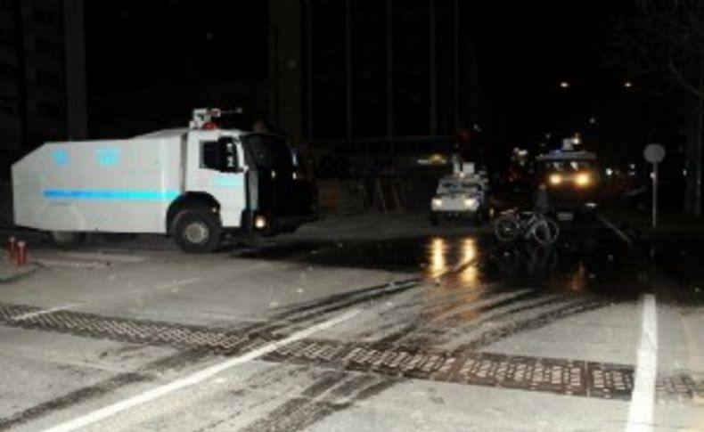 İzmir'de ses kaydı protestosuna TOMA'lı müdahale!